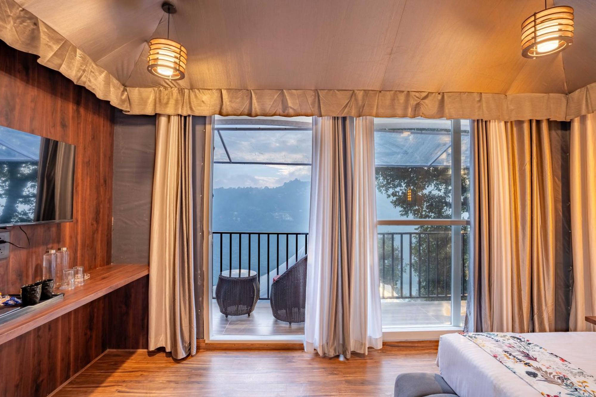 The Whispering Oaks Nainital Exterior foto