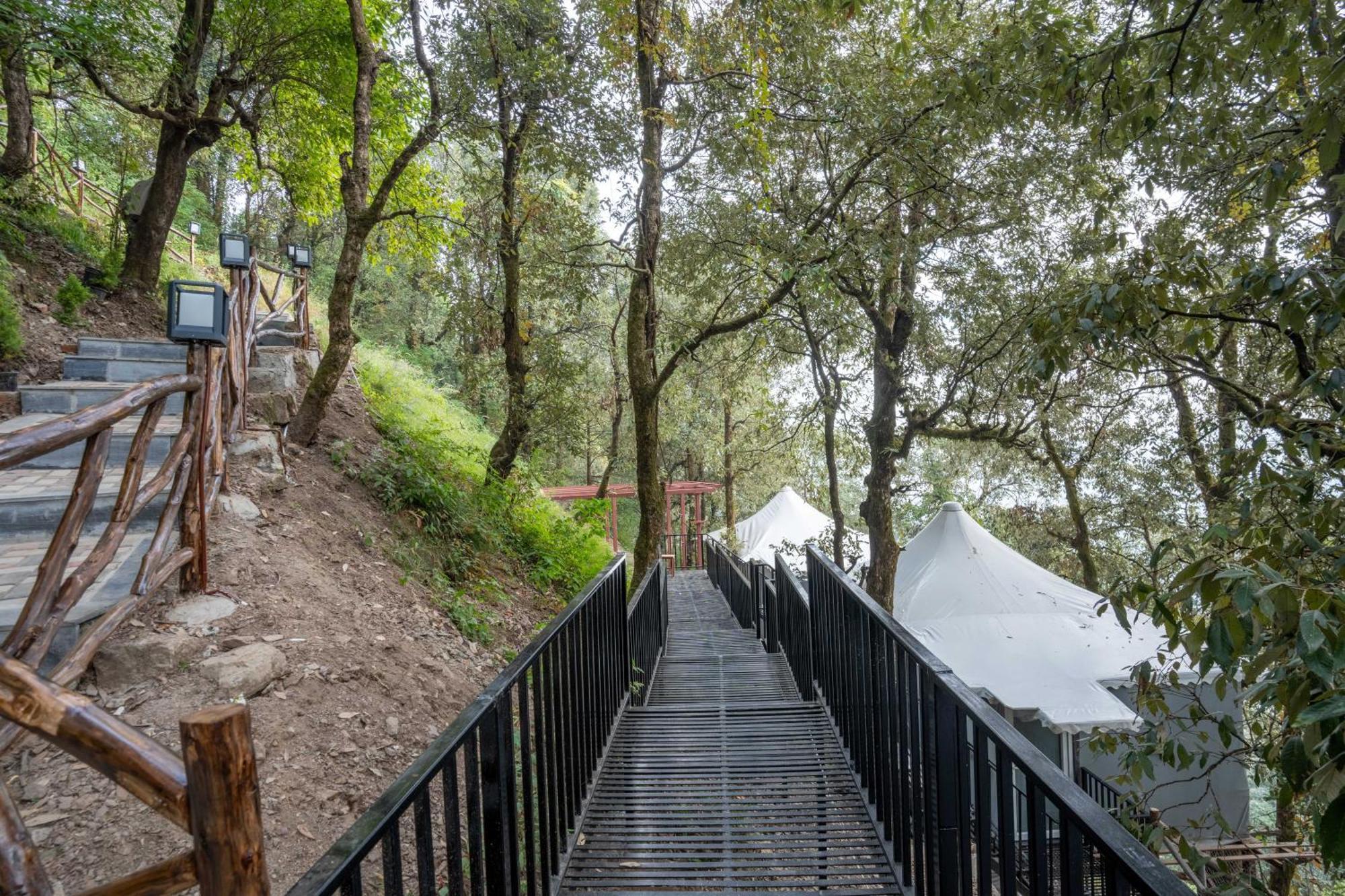 The Whispering Oaks Nainital Exterior foto