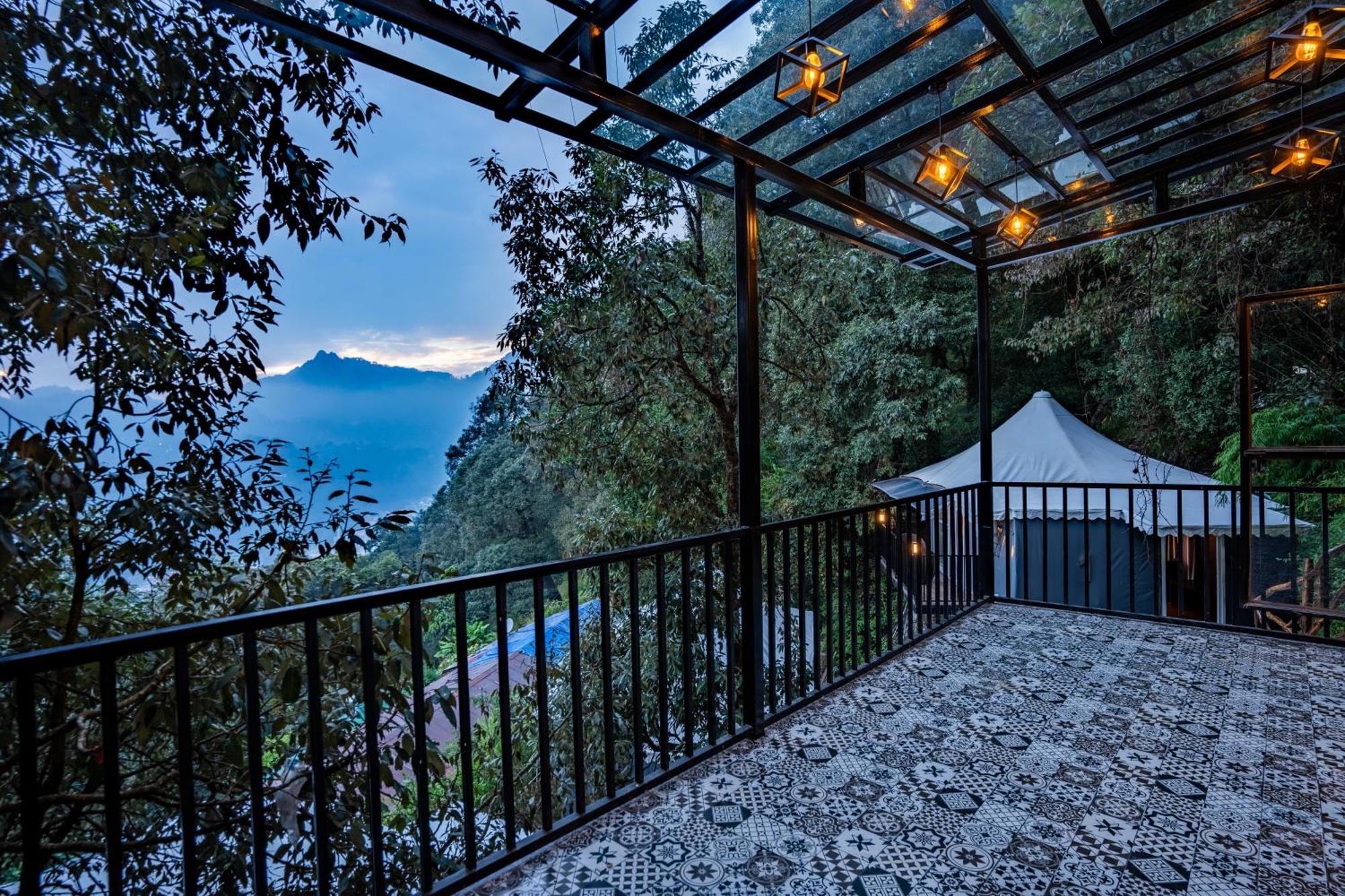 The Whispering Oaks Nainital Exterior foto