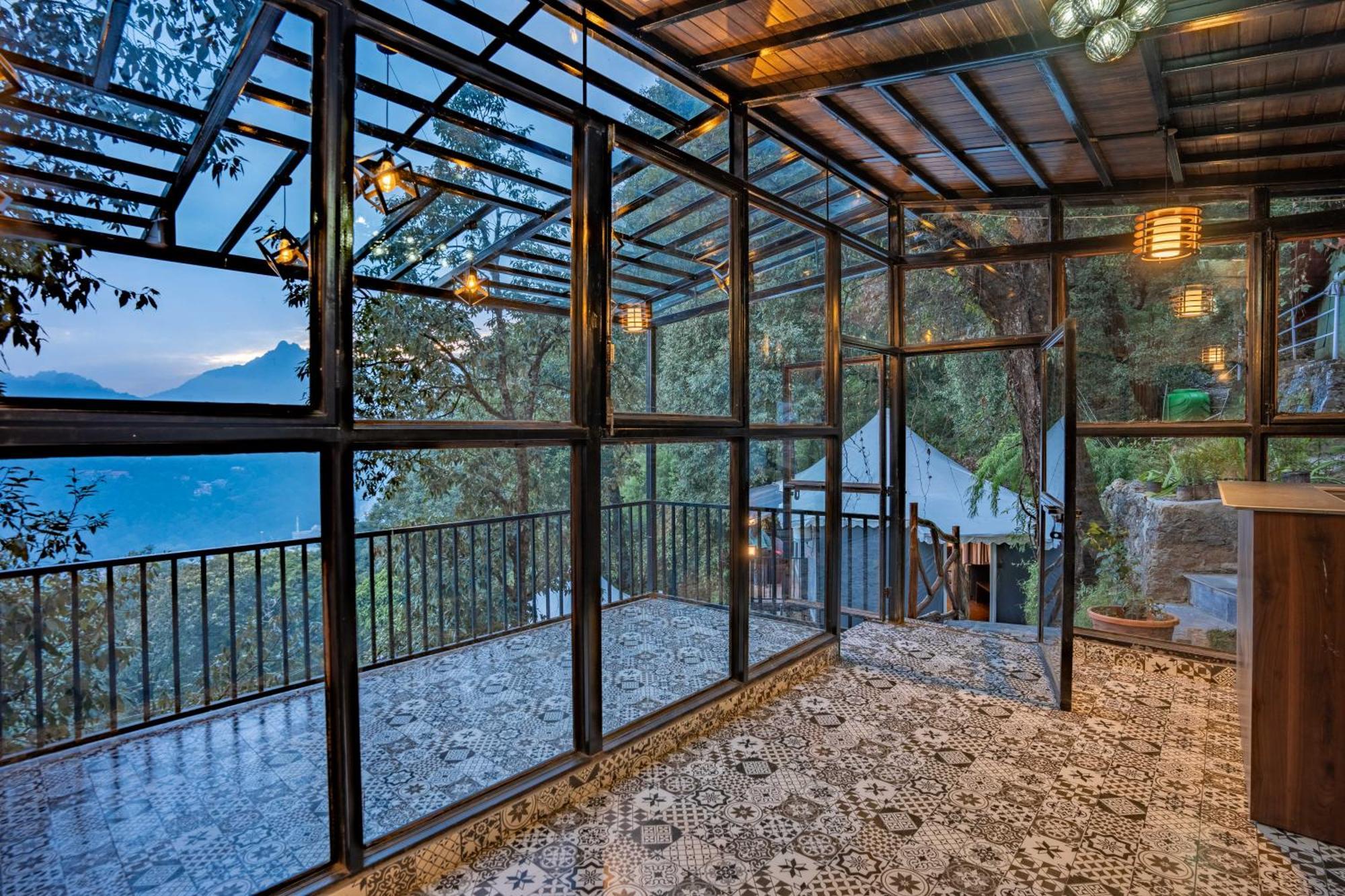 The Whispering Oaks Nainital Exterior foto